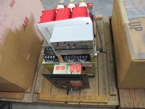 BREAKER, CIRCUIT TYPE, 250-600 AMP RATING, 3 POLE. ELECTRICALLY OPERATED, 12KA CURRENT LIMITING FUSE FOR 480 VOLT LOAD CENTERS, COMPLETE PART NUMBER C1625-7773-142-07(00)(01)(18)(40) (57)(64) (W-44) LOADING & HANDLING FEE $15-